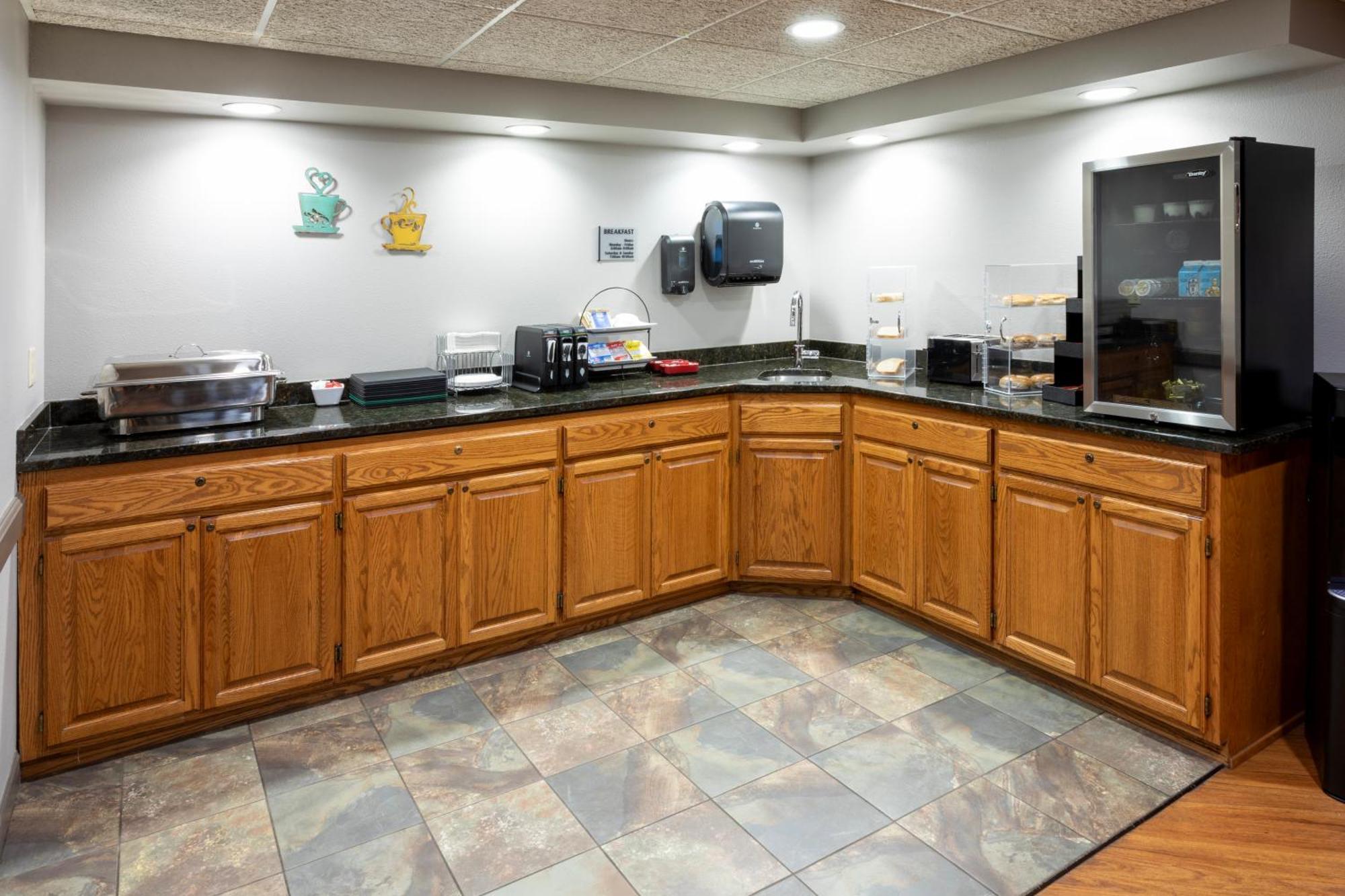 Paynesville Inn&Suites Extérieur photo