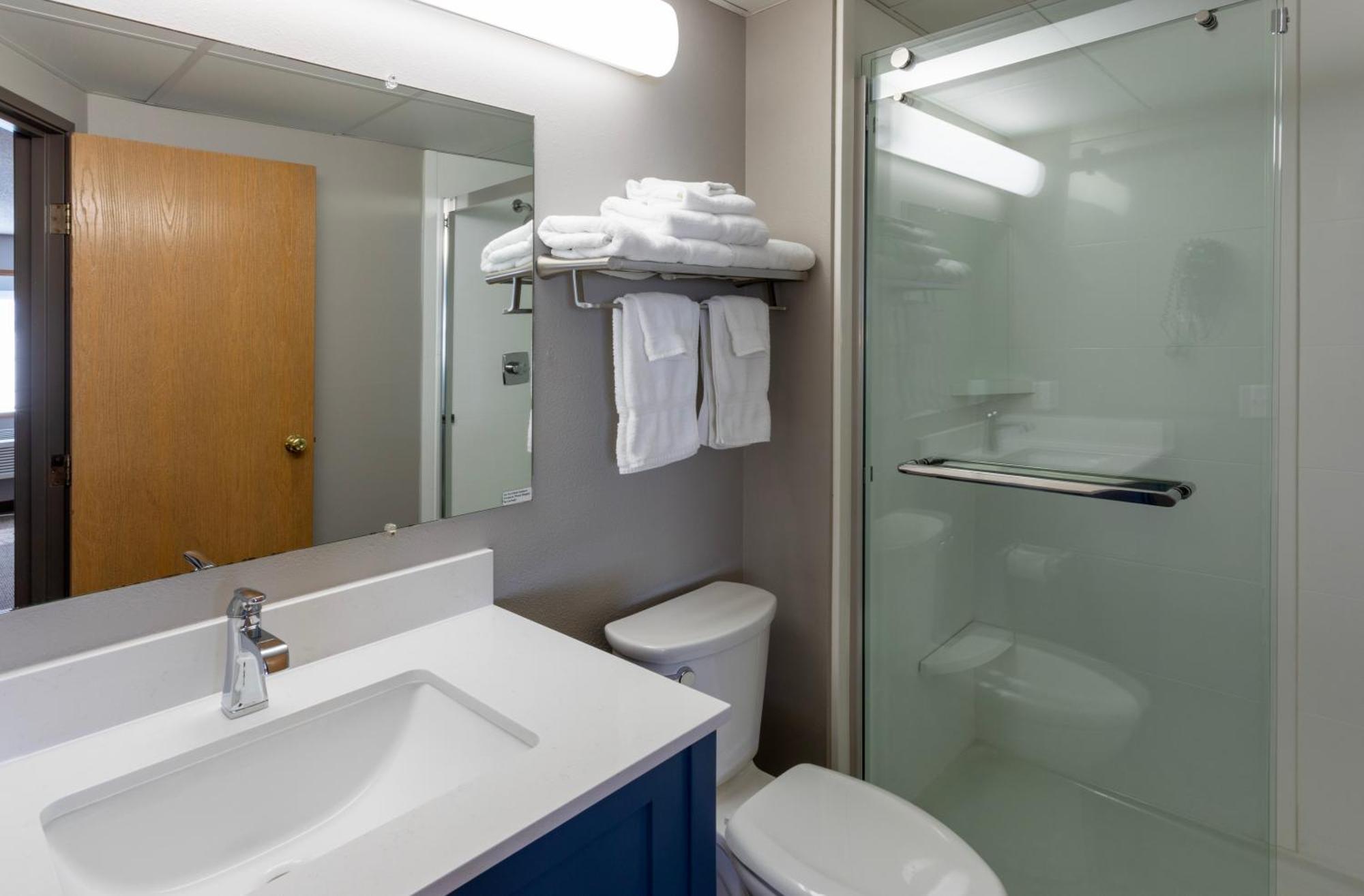 Paynesville Inn&Suites Extérieur photo