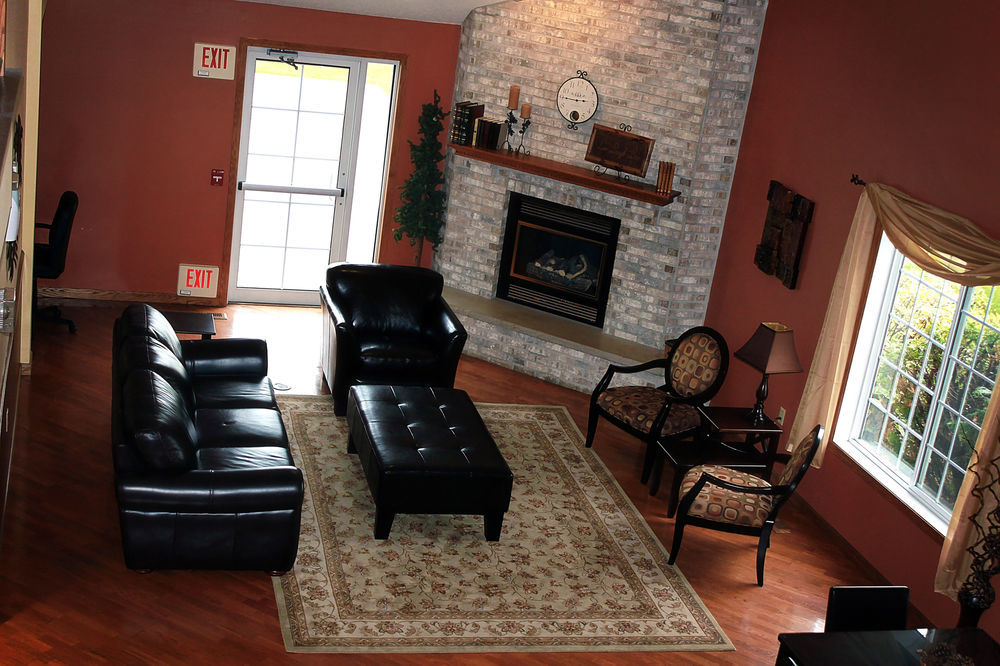Paynesville Inn&Suites Extérieur photo